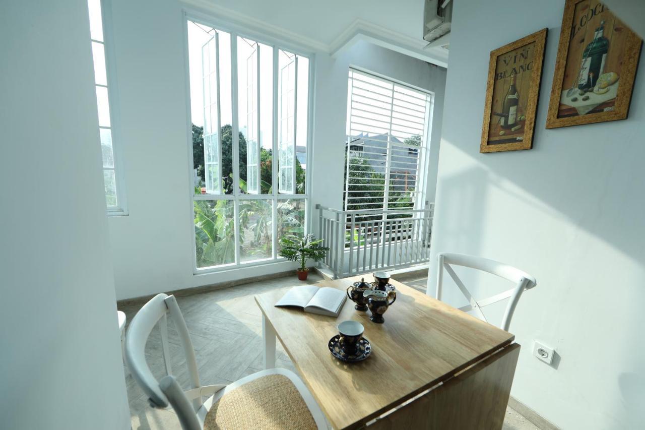 Nest Residence Yakarta Exterior foto